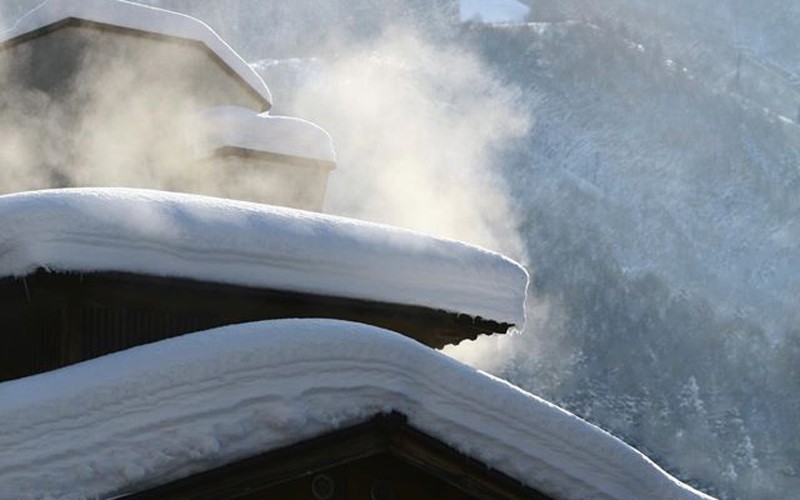 温泉街には13の外湯がございます。お散歩がてら外湯巡りはいかがですか。